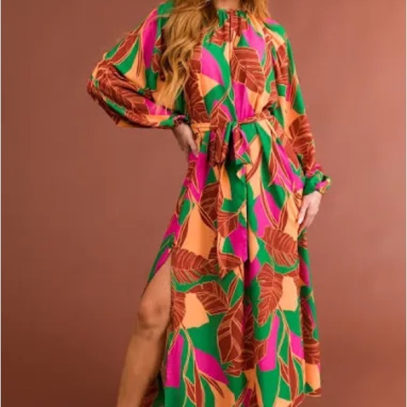 Open Back Maxi Dress❤️ - Picture 3 of 3